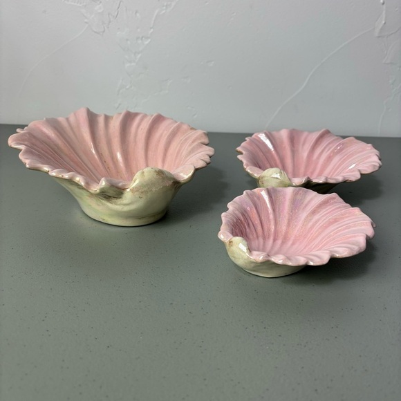 Vintage 80's Trinket Dish Soap Beach Pink Iridescent Pearlescent Seashells 3 pc - Picture 2 of 10